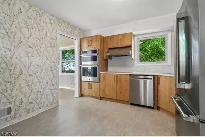 656 Winchester Ave, Union Township, NJ 07083 - Photo 7