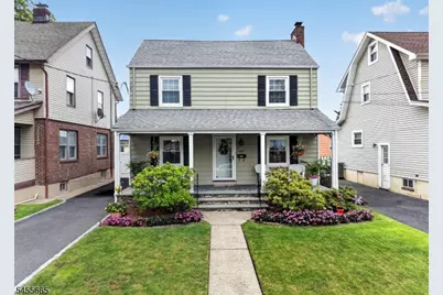 957 Arnet Ave, Union Township, NJ 07083 - Photo 1
