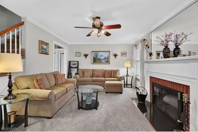 957 Arnet Ave, Union Township, NJ 07083 - Photo 3
