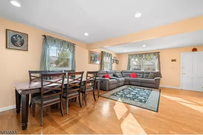 109 Maple Hill Rd, Clifton, NJ 07013 - Photo 5
