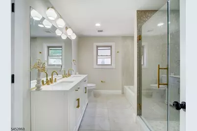 156 W Lincoln Ave, Roselle Park, NJ 07204 - Photo 13
