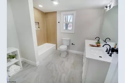 156 W Lincoln Ave, Roselle Park, NJ 07204 - Photo 19