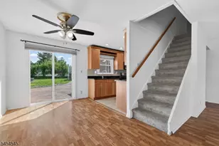 17 Joanna Pl, Woodbridge Township, NJ 07067 - Photo 5
