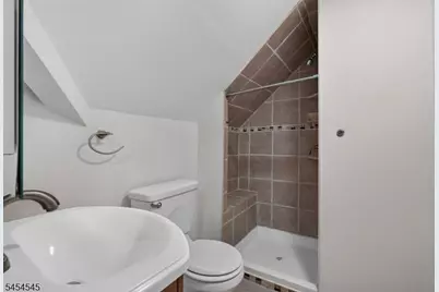 17 Joanna Pl, Woodbridge Township, NJ 07067 - Photo 25