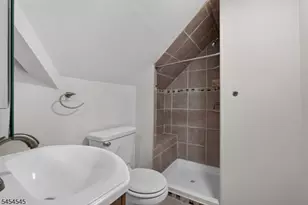 17 Joanna Pl, Woodbridge Township, NJ 07067 - Photo 25