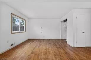 17 Joanna Pl, Woodbridge Township, NJ 07067 - Photo 11