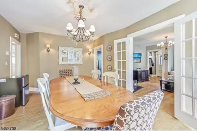 13 Cottage Pl, Nutley, NJ 07110 - Photo 11