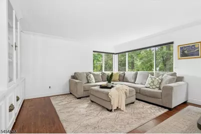 300 Pond Ct, Washington Township, NJ 07676 - Photo 7