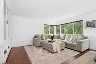 300 Pond Ct, Washington Township, NJ 07676 - Photo 7
