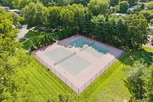 300 Pond Ct, Washington Township, NJ 07676 - Photo 37