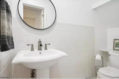 300 Pond Ct, Washington Township, NJ 07676 - Photo 19