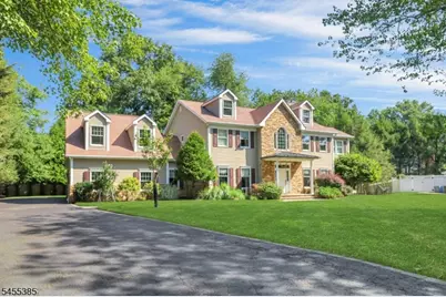 782 Tiffany Ave, River Vale Township, NJ 07675 - Photo 1