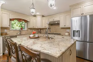 17 Colonel Evans Dr, Morris Township, NJ 07960 - Photo 15