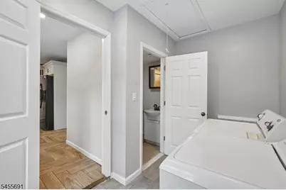 307 Boulevard Dr, Wayne, NJ 07470 - Photo 13