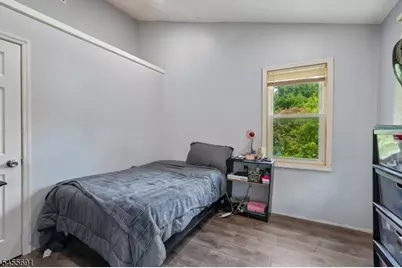 307 Boulevard Dr, Wayne, NJ 07470 - Photo 17