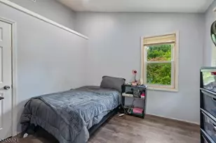 307 Boulevard Dr, Wayne, NJ 07470 - Photo 17