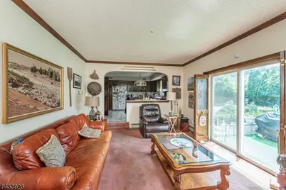 35 Van Winkle Ct, Woodland Park, NJ 07424 - Photo 11