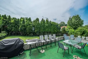35 Van Winkle Ct, Woodland Park, NJ 07424 - Photo 3
