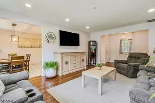 13 Gunther St, Mendham, NJ 07945 - Photo 5