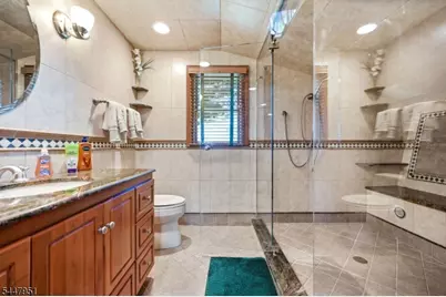 133 Sandra Dr, Parsippany, NJ 07054 - Photo 37