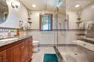 133 Sandra Dr, Parsippany, NJ 07054 - Photo 37