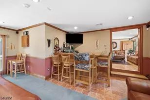 133 Sandra Dr, Parsippany, NJ 07054 - Photo 21