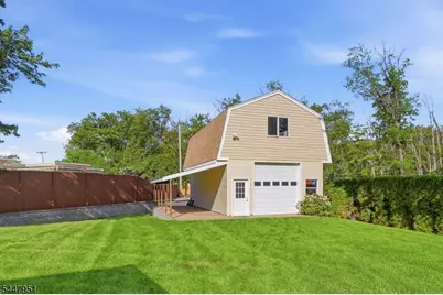 133 Sandra Dr, Parsippany, NJ 07054 - Photo 43