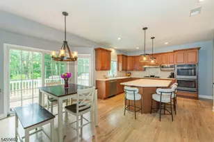 18 Stoneybrook Rd, Washington Township, NJ 07853 - Photo 13