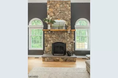 18 Stoneybrook Road, Washington Township, NJ 07853 - Photo 5