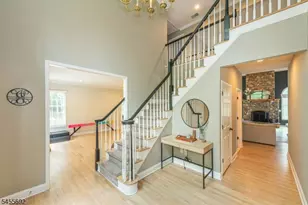 18 Stoneybrook Rd, Washington Township, NJ 07853 - Photo 7