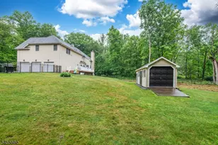 18 Stoneybrook Rd, Washington Township, NJ 07853 - Photo 43