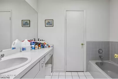 163 Clarken Dr, West Orange Township, NJ 07052 - Photo 13