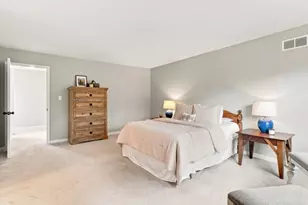 74 Freemont Ct, Franklin Township, NJ 08873 - Photo 19