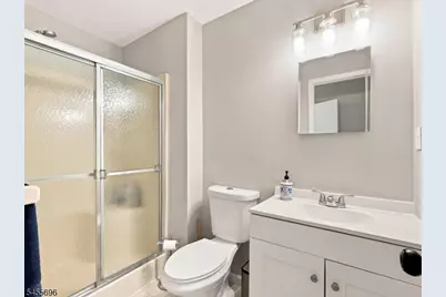 74 Freemont Ct, Franklin Township, NJ 08873 - Photo 21