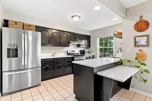 74 Freemont Ct, Franklin Township, NJ 08873 - Photo 5