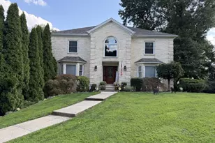 17 Rosenbrook Dr, Lincoln Park, NJ 07035 - Photo 1