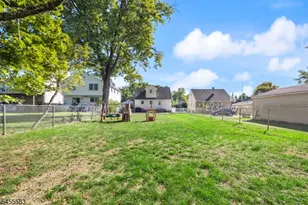 90 Linden St, Bridgewater, NJ 08807 - Photo 23