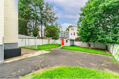 33-35 Grove Ter, Irvington, NJ 07111 - Photo 27