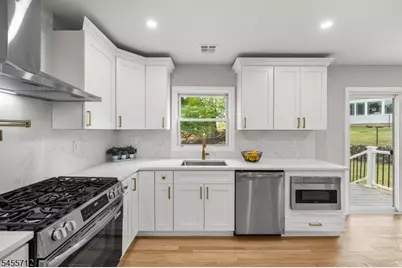 76 Dawn Ave, North Haledon, NJ 07508 - Photo 15