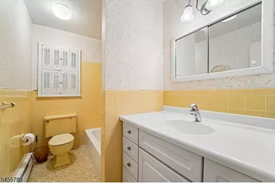 41-57 Rys Ter, Fair Lawn, NJ 07410 - Photo 13