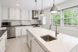 9 Trombley Dr, Livingston, NJ 07039 - Photo 5