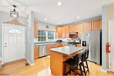29 Riga Ct, Scotch Plains Township, NJ 07076 - Photo 7