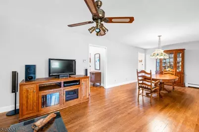 39 Cornhollow Rd, Roxbury Township, NJ 07876 - Photo 9