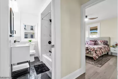 209 S Michigan Ave, Kenilworth, NJ 07033 - Photo 13
