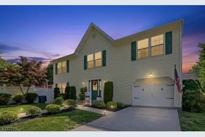 81 Hudson Ave, Ridgefield, NJ 07660 - Photo 1