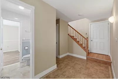 81 Hudson Ave, Ridgefield, NJ 07660 - Photo 27