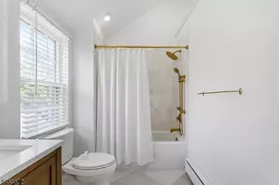 8 Tuxedo Pl, Morristown, NJ 07960 - Photo 23