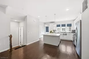 1 Braeburn Ct, Livingston, NJ 07039 - Photo 9