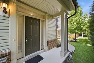 1 Braeburn Ct, Livingston, NJ 07039 - Photo 3