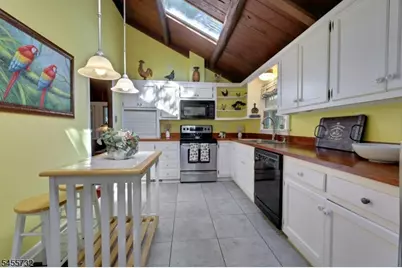 25 Park Rd, Sparta Township, NJ 07871 - Photo 13